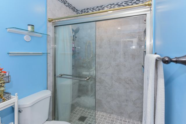 2641 Gately Drive W 1104, West Palm Beach, FL 33415