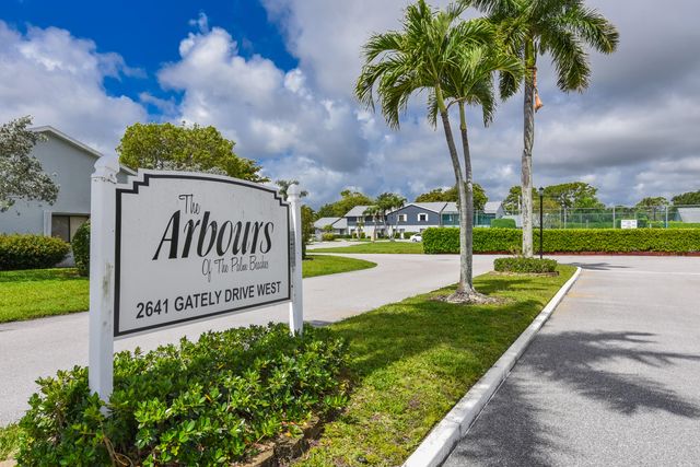 2641 Gately Drive W 1104, West Palm Beach, FL 33415