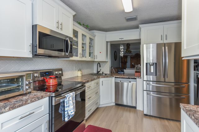 2641 Gately Drive W 1104, West Palm Beach, FL 33415