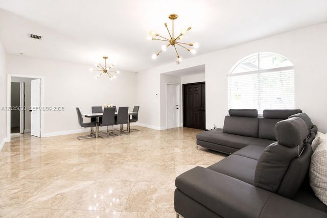 13282 SW 200th Ter, Miami, FL 33177