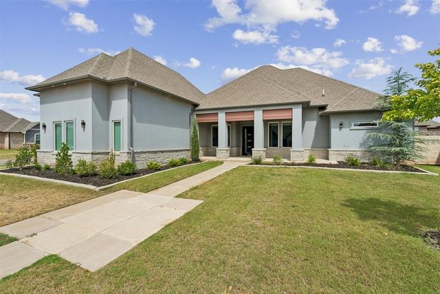5700 Copper Stone Court, Mustang, OK 73064