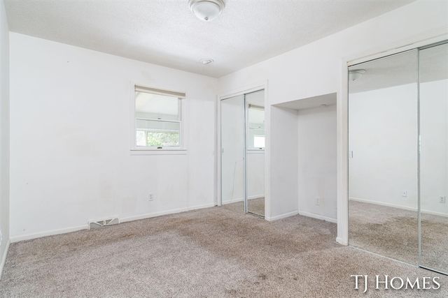 1030 Calvin Avenue, Muskegon, MI 49442