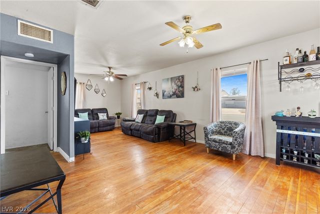 210 West Atlantic Avenue, Henderson, NV 89015