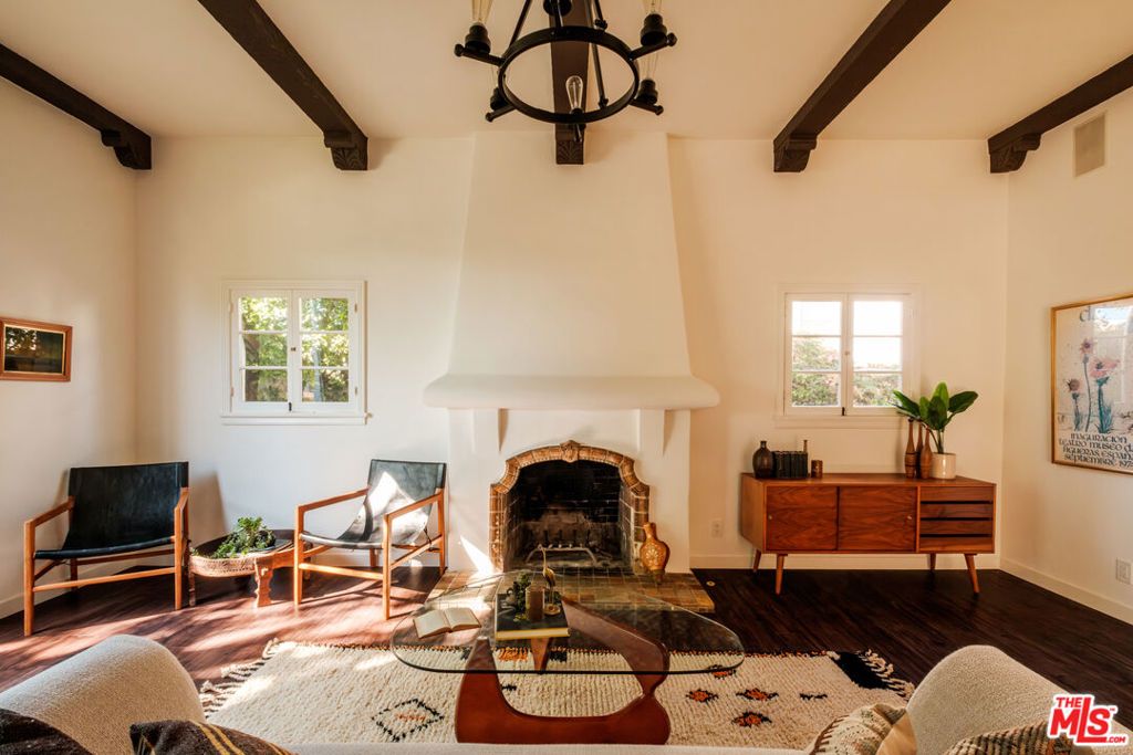 1338 S Sierra Bonita Avenue, Los Angeles, CA 90019 — exterior
