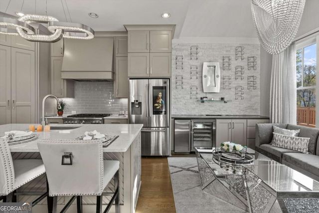 976 Memorial Walk SE, Atlanta, GA 30316