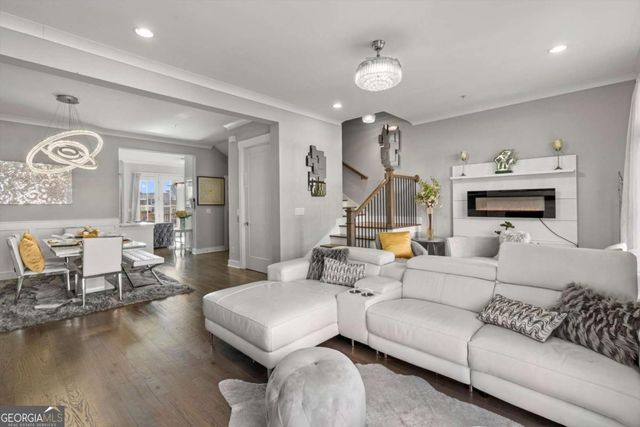 976 Memorial Walk SE, Atlanta, GA 30316