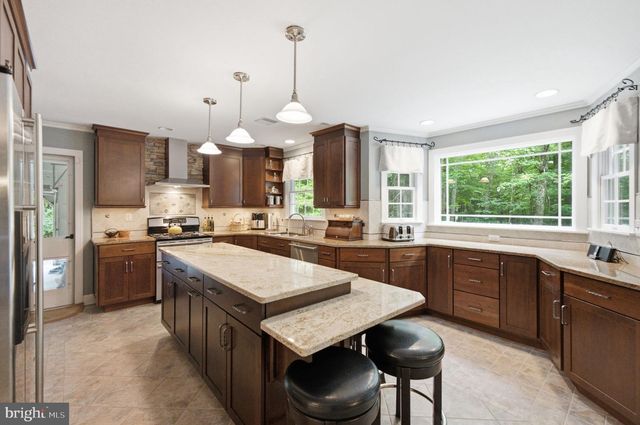 3 THERESA LN, Saylorsburg, PA 18353