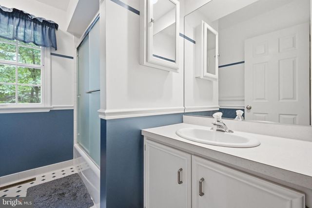 3 THERESA LN, Saylorsburg, PA 18353