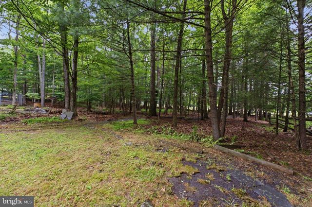 3 THERESA LN, Saylorsburg, PA 18353