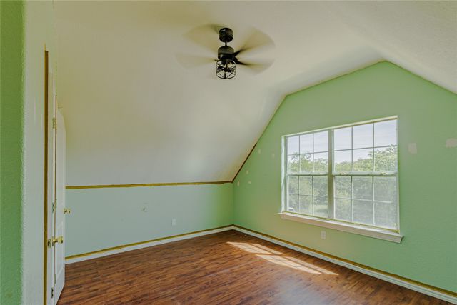 10906 Shady Oaks Drive, Runaway Bay, TX 76426