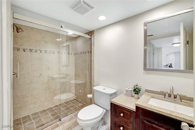 340 Horse Creek DR 207, Naples, FL 34110