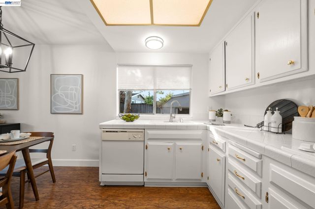 120 Montclair Pl, San Ramon, CA 94583