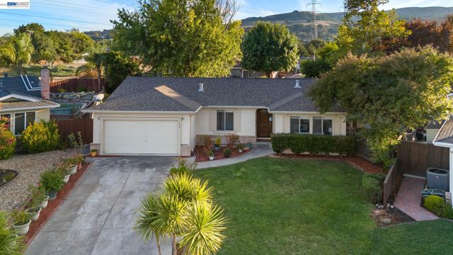 120 Montclair Pl, San Ramon, CA 94583