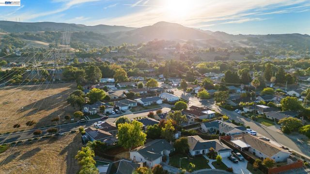 120 Montclair Pl, San Ramon, CA 94583