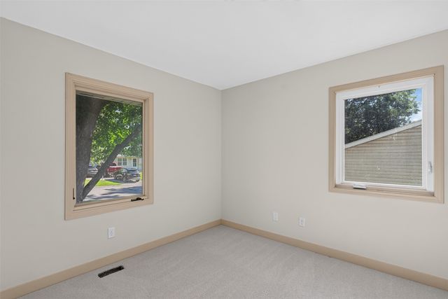4656 Hyperion Drive, Norwalk, IA 50211