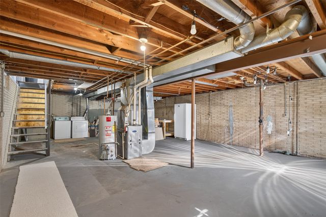 4656 Hyperion Drive, Norwalk, IA 50211