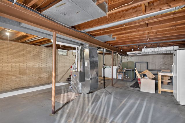 4656 Hyperion Drive, Norwalk, IA 50211