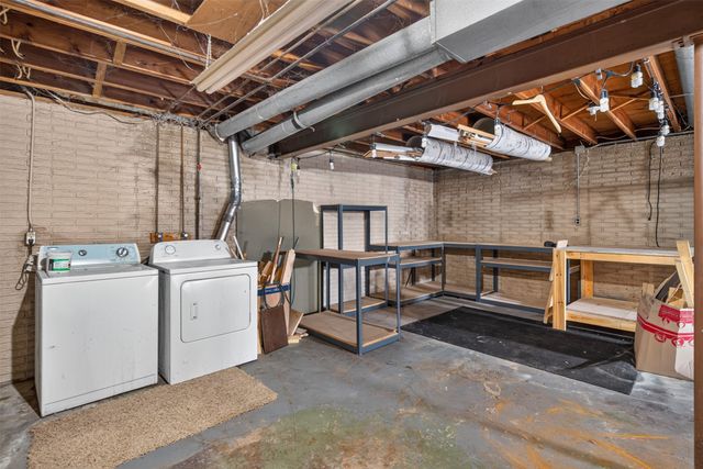 4656 Hyperion Drive, Norwalk, IA 50211