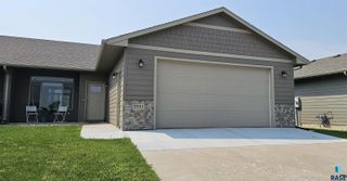 3105 E Chatham St, Sioux Falls, SD 57108