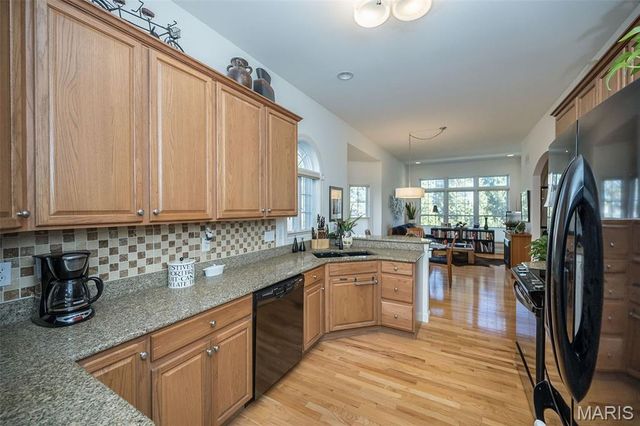 904 Chesterfield Villas Cir Circle, Chesterfield, MO 63017