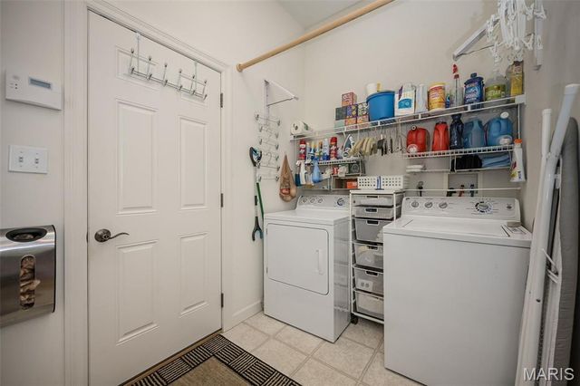 904 Chesterfield Villas Cir Circle, Chesterfield, MO 63017