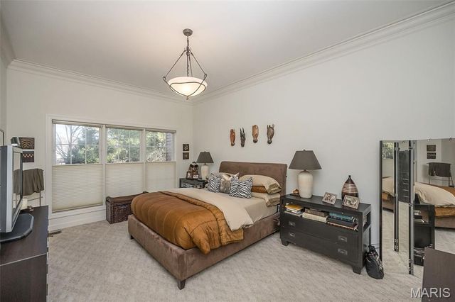 904 Chesterfield Villas Cir Circle, Chesterfield, MO 63017