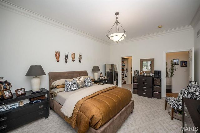 904 Chesterfield Villas Cir Circle, Chesterfield, MO 63017