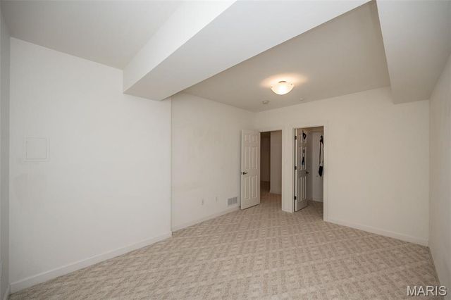 904 Chesterfield Villas Cir Circle, Chesterfield, MO 63017