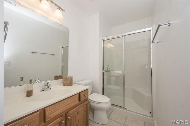 904 Chesterfield Villas Cir Circle, Chesterfield, MO 63017