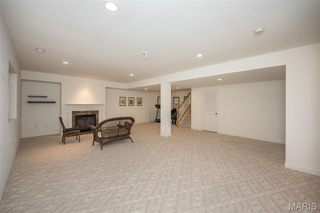 904 Chesterfield Villas Cir Circle, Chesterfield, MO 63017