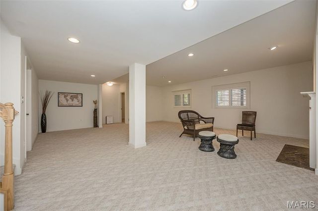 904 Chesterfield Villas Cir Circle, Chesterfield, MO 63017