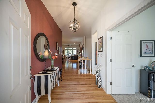 904 Chesterfield Villas Cir Circle, Chesterfield, MO 63017