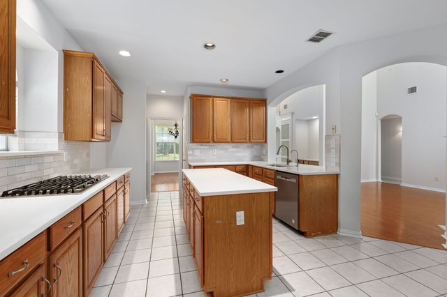 321 Andre Drive, Irving, TX 75063