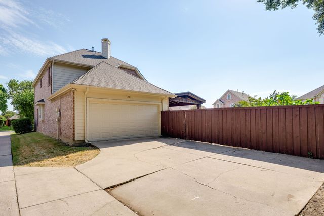 321 Andre Drive, Irving, TX 75063