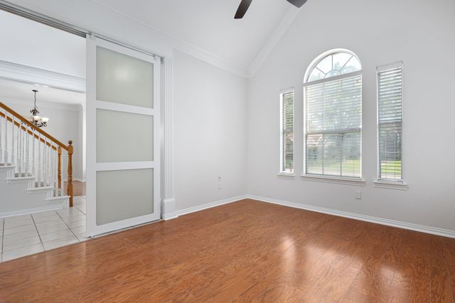 321 Andre Drive, Irving, TX 75063
