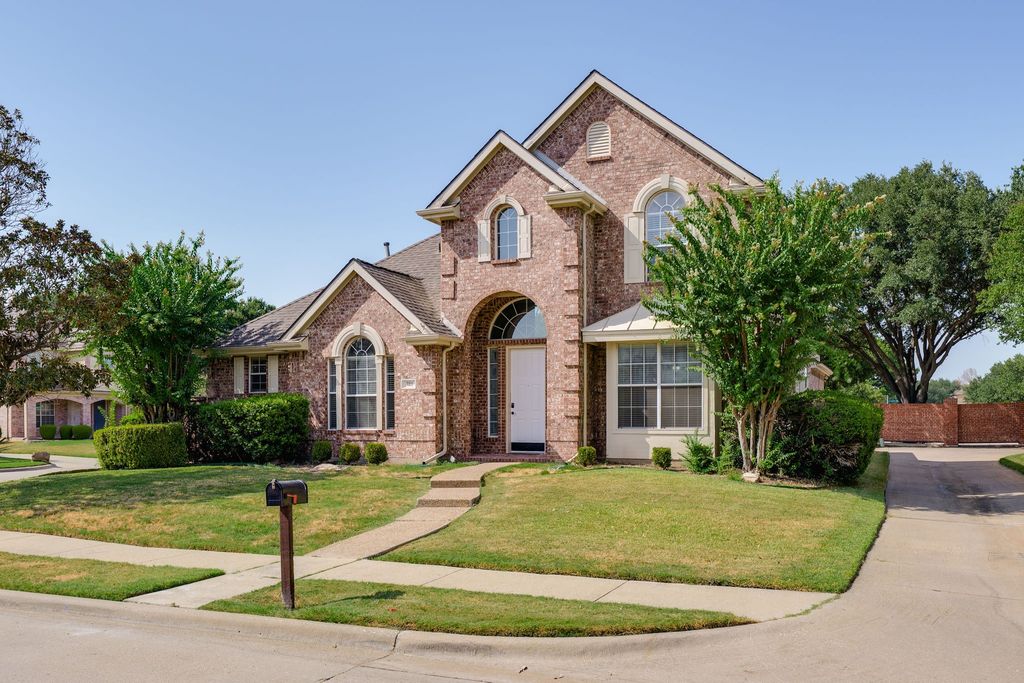 321 Andre Drive, Irving, TX 75063 — photo 3