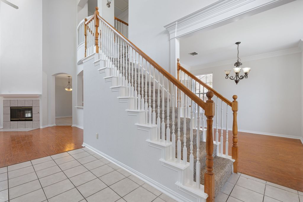 321 Andre Drive, Irving, TX 75063 — photo 5