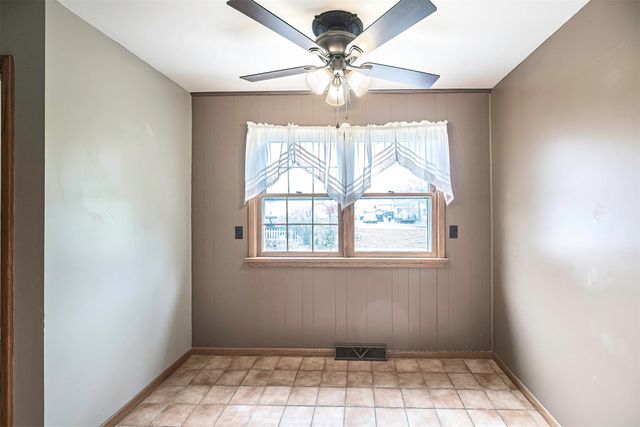 137 E 2ND Street, Waterford, PA 16441