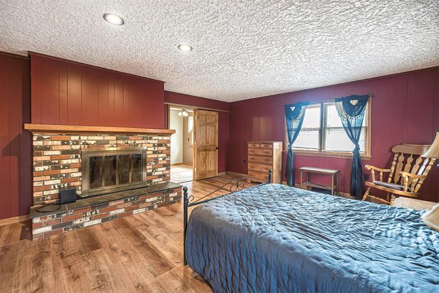 137 E 2ND Street, Waterford, PA 16441
