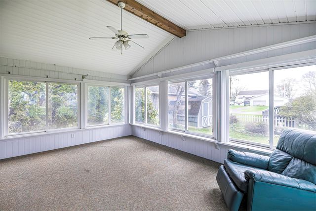 137 E 2ND Street, Waterford, PA 16441