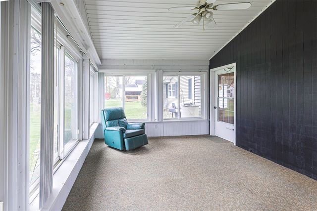 137 E 2ND Street, Waterford, PA 16441