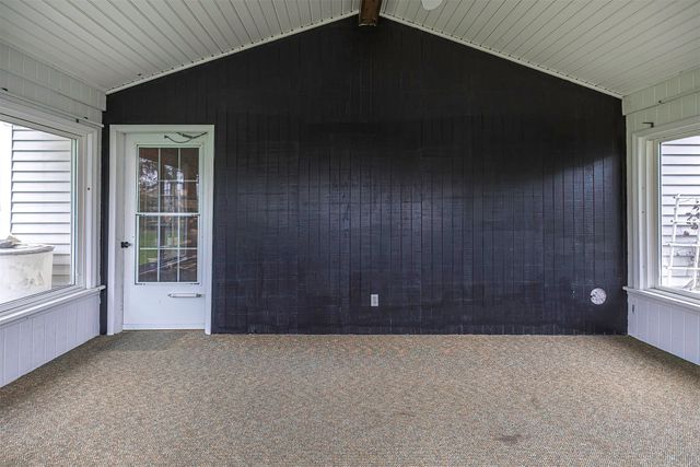 137 E 2ND Street, Waterford, PA 16441