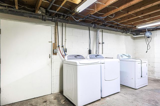 137 E 2ND Street, Waterford, PA 16441