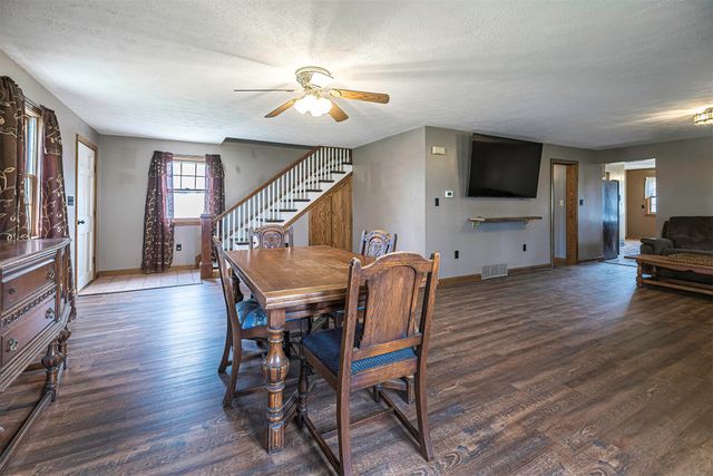 137 E 2ND Street, Waterford, PA 16441