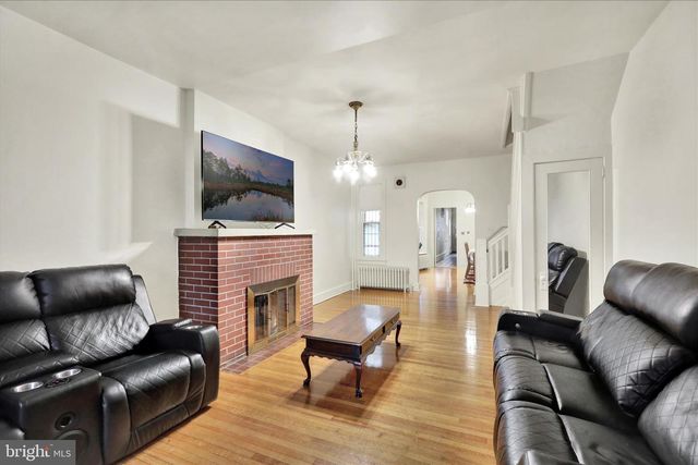 716 SCHUYLKILL AVE, Reading, PA 19601