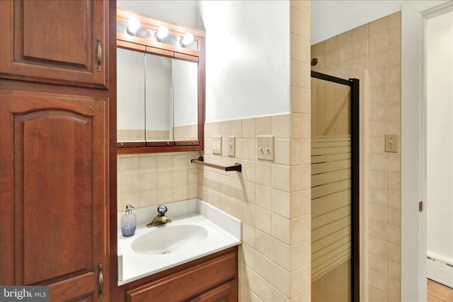 716 SCHUYLKILL AVE, Reading, PA 19601