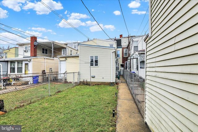 716 SCHUYLKILL AVE, Reading, PA 19601