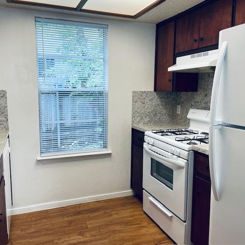 422 Chisholm Valley DR B, Round Rock, TX 78681