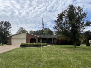 5980 Pine View Drive, Ypsilanti, MI 48197