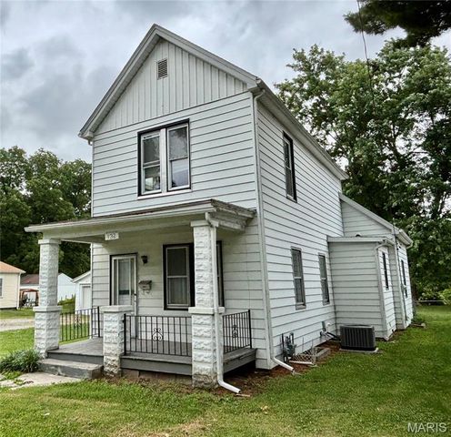 132 S 29th Street, Belleville, IL 62226